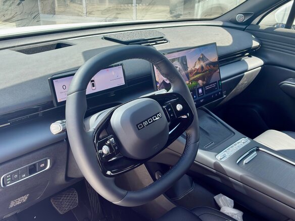 2026 Omoda C7, белый, 3499000 рублей - вид 5