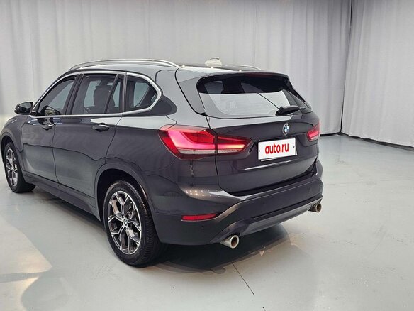 2022 BMW X1 Long 20Li sDrive II (F48) Рестайлинг, коричневый, 1900000 рублей - вид 5