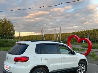 2015 Volkswagen Tiguan I Рестайлинг, белый, 1200000 рублей, вид 4