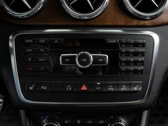 2014 Mercedes-Benz GLA 250 I (X156), коричневый, 1879000 рублей - вид 15