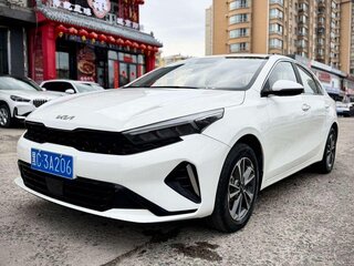 2023 Kia K3 II (China Market) Рестайлинг, белый, 1640000 рублей, вид 1