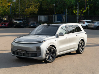 2025 Li Auto (Lixiang) L9 52.3 kWh I Рестайлинг, серый, 9185000 рублей, вид 4