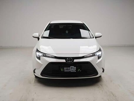 2022 Toyota Levin XII (E210) Рестайлинг, белый, 1150000 рублей, вид 3