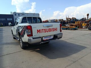 2021 Mitsubishi L200 V Рестайлинг, белый, 2725000 рублей, вид 3