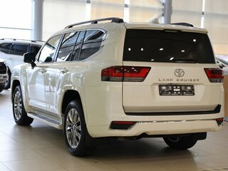 2025 Toyota Land Cruiser 300 Series, белый, 17100000 рублей, вид 5