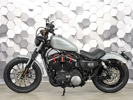 2009 Harley-Davidson Sportster 883, серебристый, 597000 рублей, вид 4