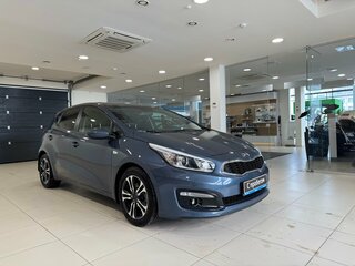 2018 Kia Ceed II Рестайлинг, синий, 1490000 рублей, вид 3