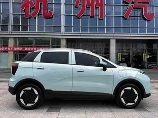 2024 Geely Geometry E 39.4 kWh, голубой, 1340000 рублей, вид 4