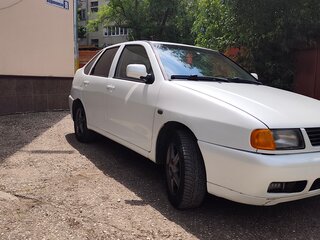 1997 Volkswagen Polo III, белый, 250000 рублей, вид 1