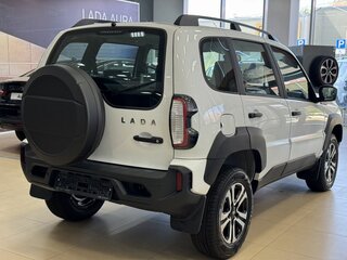 2026 Lada (ВАЗ) Niva Travel I Рестайлинг, белый, 1717000 рублей, вид 4