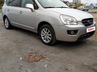 2010 Kia Carens II (UN), серебристый, 500000 рублей, вид 2