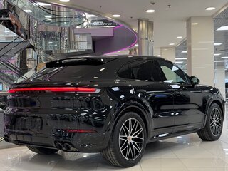 2026 Porsche Cayenne Coupé III Рестайлинг, чёрный, 17995000 рублей, вид 4