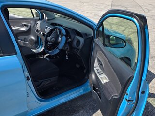 2014 Toyota Vitz III (XP130) Рестайлинг, голубой, 700000 рублей, вид 5