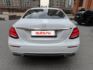 2017 Mercedes-Benz E-Класс 200 V (W213, S213, C238), белый, 3000000 рублей, вид 4
