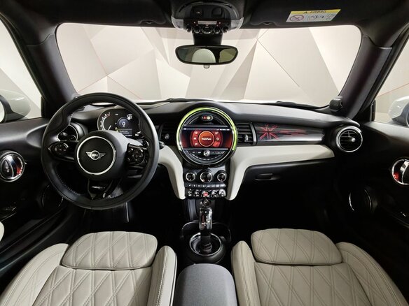 2021 Mini Hatch Cooper S III (F55/F56) Рестайлинг, чёрный - вид 9