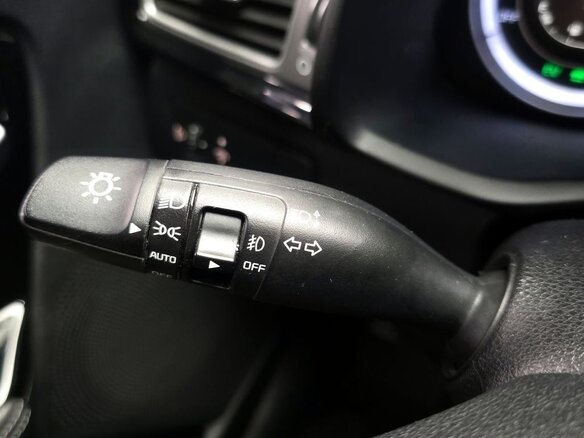 2017 Kia Niro I, чёрный, 1179000 рублей - вид 24