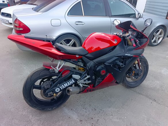 2002 Yamaha YZF-R1, красный, 500000 рублей - вид 4