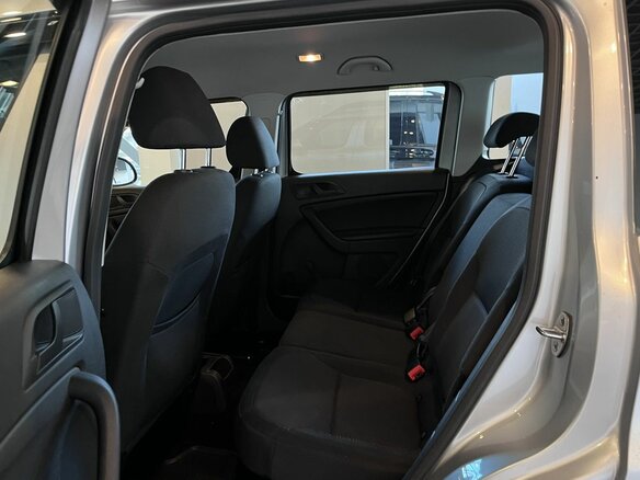 2015 Skoda Yeti I Рестайлинг, серебристый - вид 22