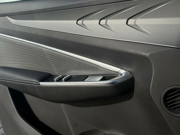 2026 Geely Cityray, серебристый, 3344990 рублей - вид 10