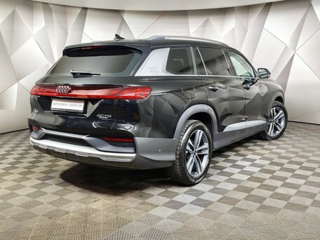 2023 Audi Q6 45 TFSI, чёрный, 5835150 рублей, вид 2