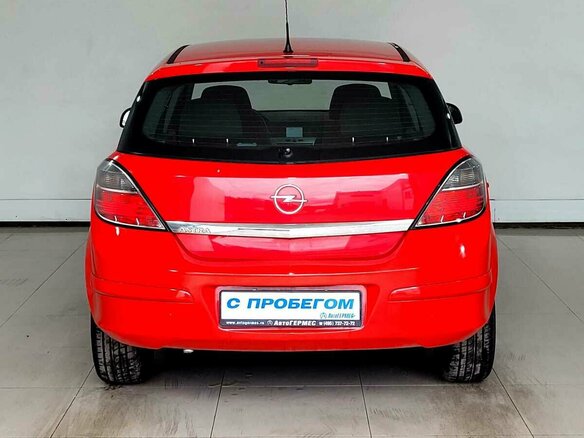 2011 Opel Astra H Рестайлинг, красный - вид 2