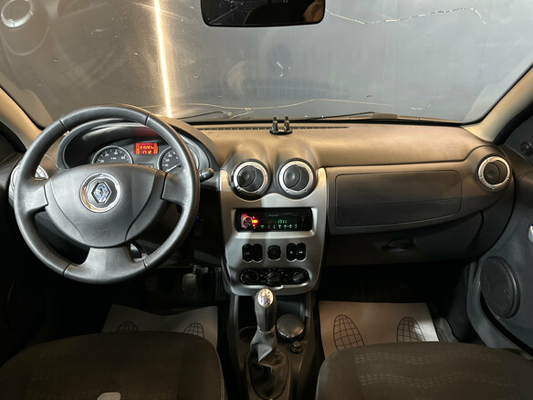 2013 Renault Sandero Stepway I, коричневый, 575000 рублей - вид 8