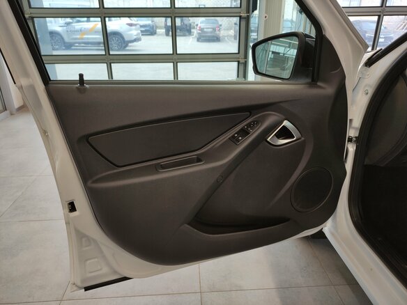 2026 Lada (ВАЗ) Granta I Рестайлинг, белый, 1290000 рублей - вид 14