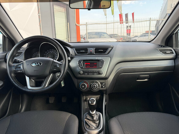 2014 Kia Rio III, белый - вид 17
