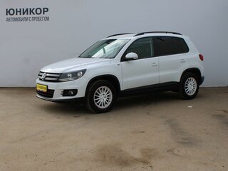 2016 Volkswagen Tiguan I Рестайлинг, белый, 1319000 рублей, вид 1