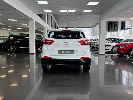 2019 Hyundai Creta I, белый, 1565000 рублей, вид 4