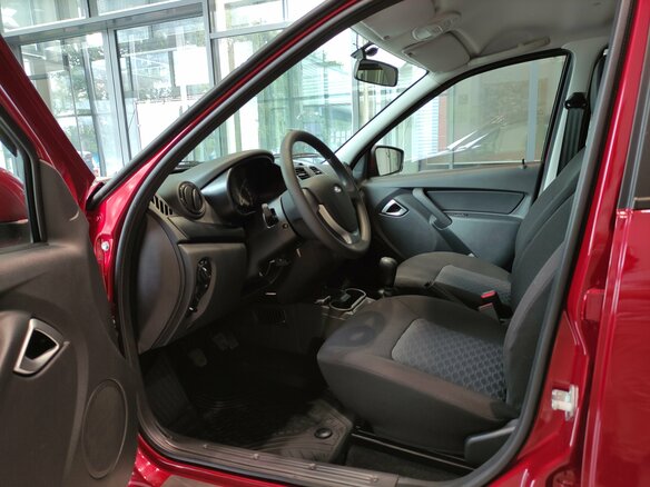 2026 Lada (ВАЗ) Granta I Рестайлинг, красный, 1114000 рублей - вид 12