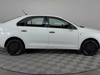 2017 Skoda Rapid I, белый, 910000 рублей, вид 5