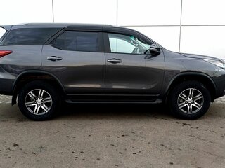 2021 Toyota Fortuner II Рестайлинг, серый, 4000000 рублей, вид 4