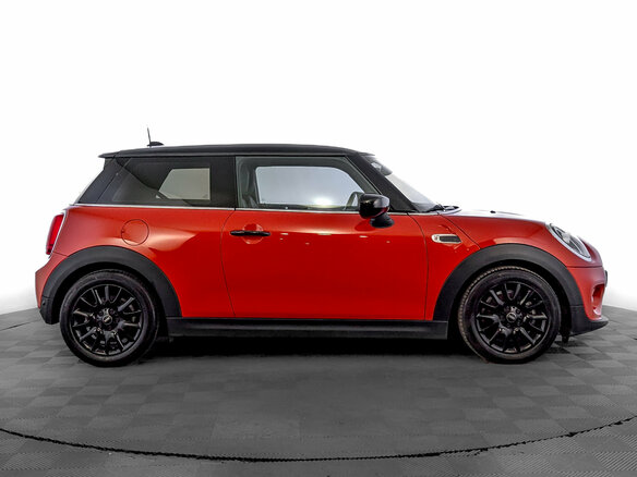 2020 Mini Hatch Cooper III (F55/F56) Рестайлинг, оранжевый, 2330000 рублей - вид 3