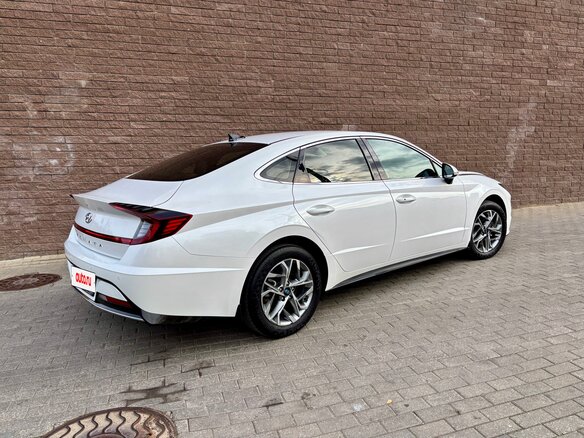 2020 Hyundai Sonata VIII (DN8), белый, 2355000 рублей - вид 1
