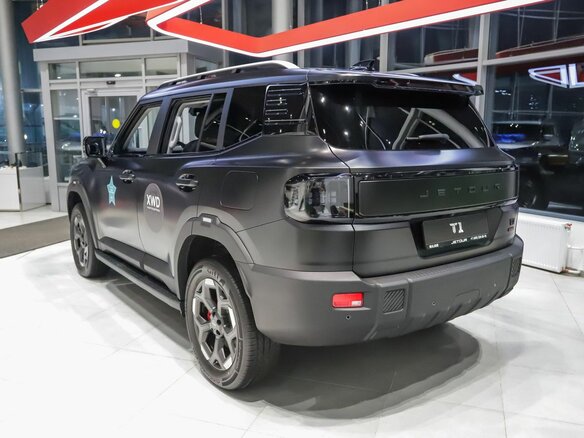 2026 Jetour T1, чёрный, 4450000 рублей - вид 2