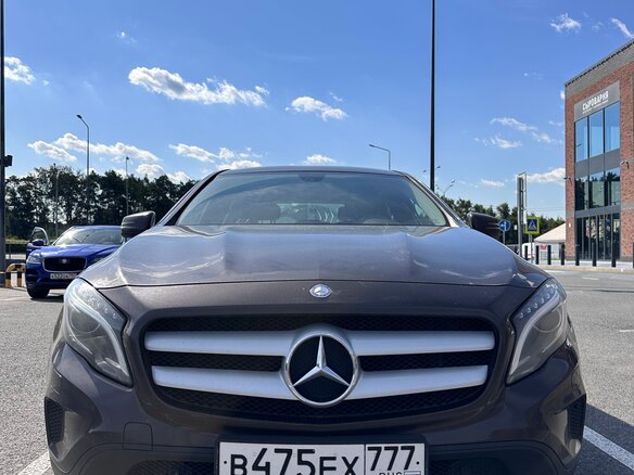 2014 Mercedes-Benz GLA 200 I (X156), коричневый, 1720000 рублей - вид 2