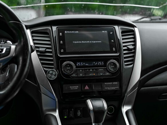 2019 Mitsubishi Pajero Sport III, серый, 2380000 рублей - вид 7