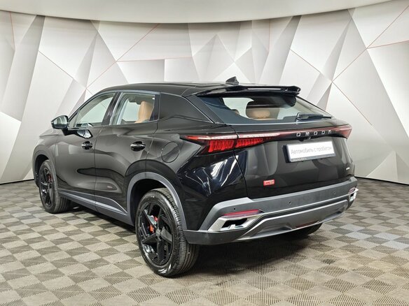 2023 Omoda C5 I, чёрный - вид 3