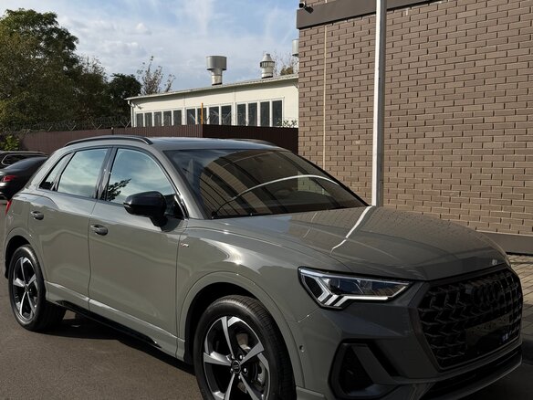 2026 Audi Q3 35 TFSI II (F3), серый, 3800000 рублей - вид 2
