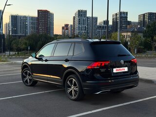 2020 Volkswagen Tiguan Allspace II, чёрный, 2770000 рублей, вид 3