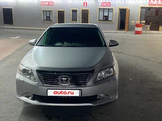 2012 Toyota Camry VII (XV50), серебристый, 1480000 рублей, вид 1