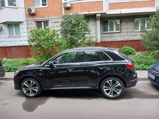 2020 Audi Q3 45 TFSI II (F3), чёрный, 3450000 рублей, вид 2