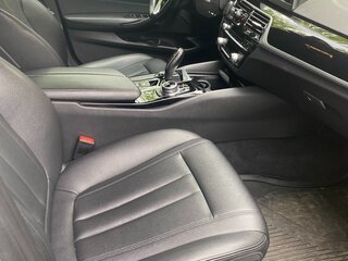 2017 BMW 5 серии 520i VII (G30/G31/G38), белый, 2600000 рублей, вид 4
