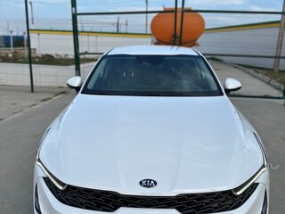 2020 Kia K5 III, белый, 2650000 рублей, вид 3