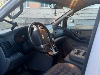 2015 Hyundai Grand Starex I, белый, 2000000 рублей, вид 4