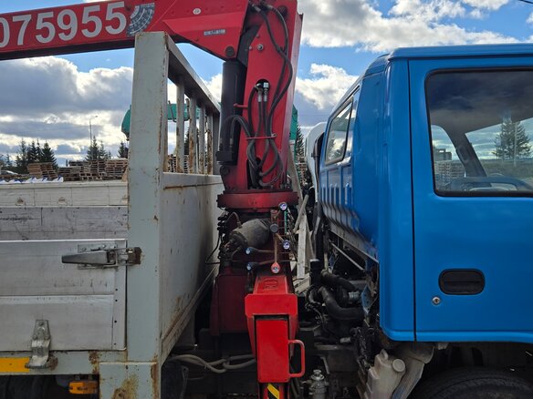 2007 Isuzu Forward (F-Series), синий, 2500000 рублей - вид 9