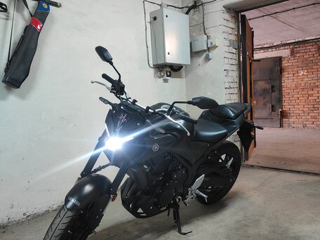 2024 Yamaha MT-03, чёрный, 530000 рублей, вид 4