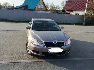 2011 Skoda Octavia II (A5) Рестайлинг, серый, 700000 рублей, вид 2