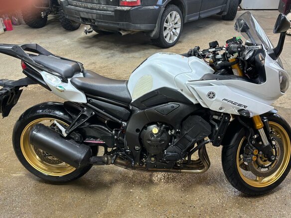 2011 Yamaha FZ8, белый, 620000 рублей - вид 3